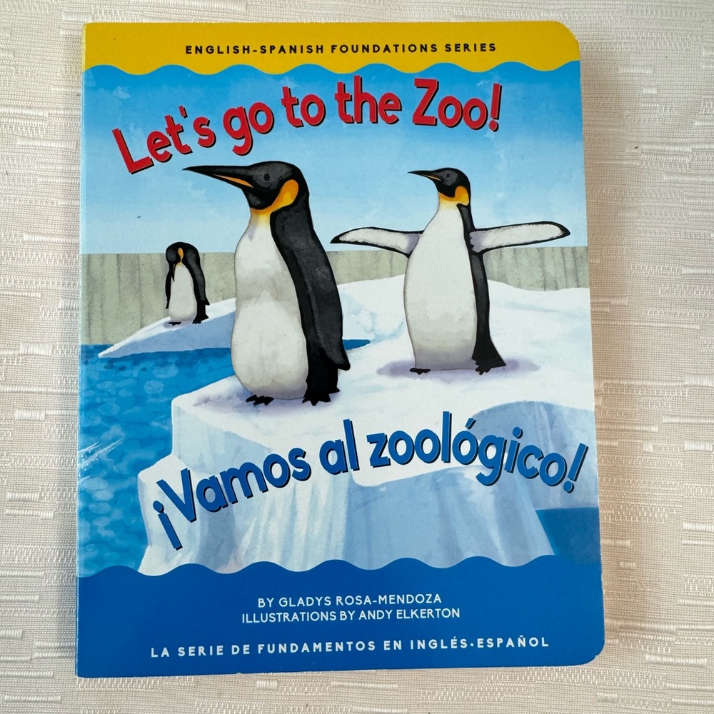 Kids Book Bundle Eric Carle Brown Bear + Bilingual Let’s Go to the Zoo - Picture 10 of 12